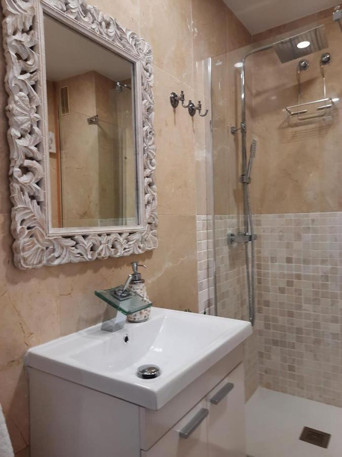 Fuengirola Apartment Carvajal Front Line Primera Linea エクステリア 写真